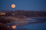 Full moon rising over Moosonee 2009 December 2nd